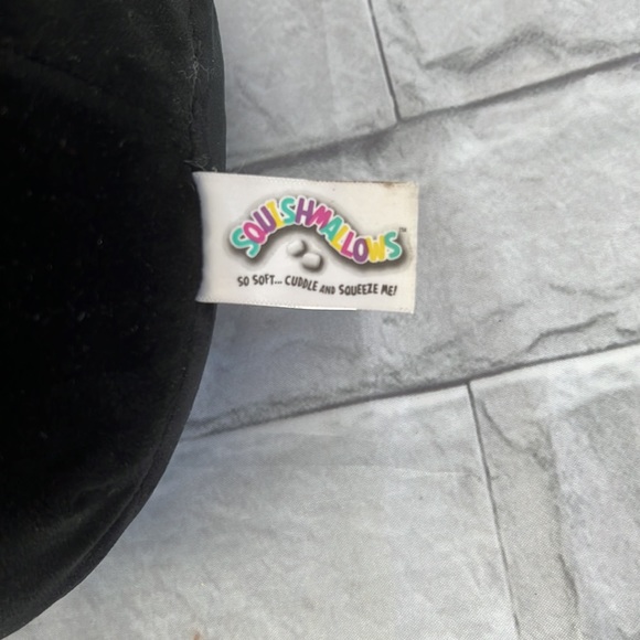 Squishmallows lady bug plush toy 8.5” - Picture 4 of 6